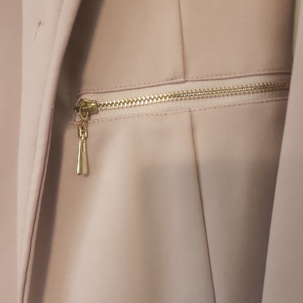 Pink Blazer - Picture 5 of 5